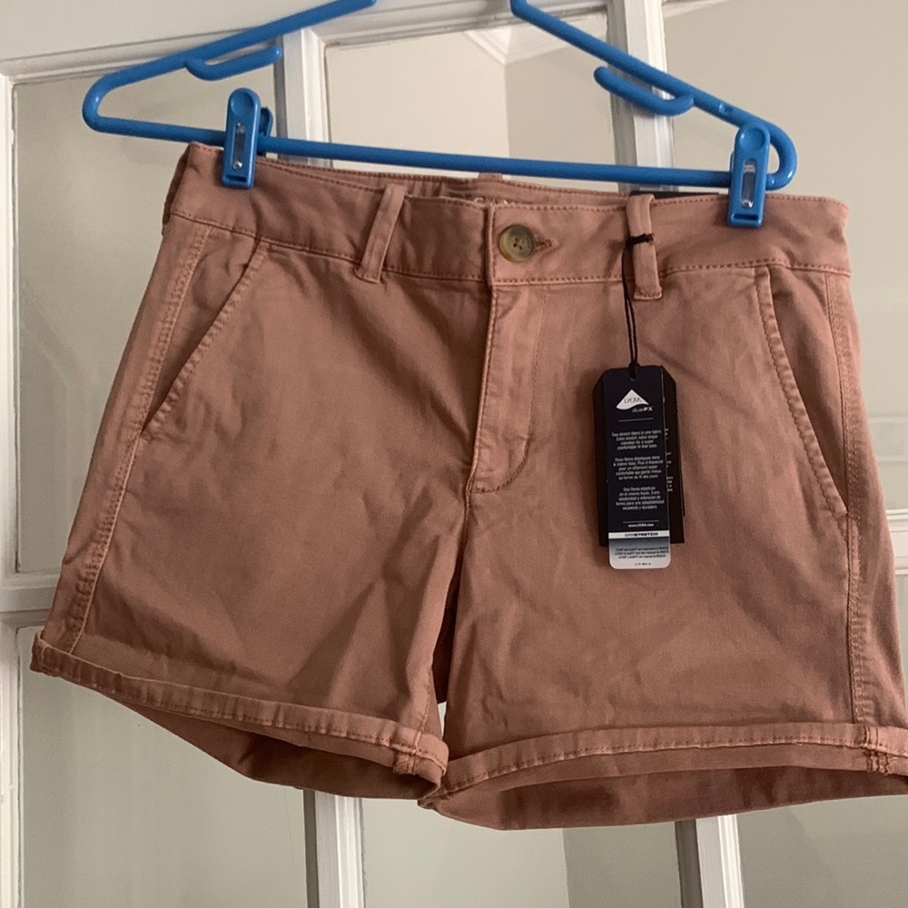 NWT!! Size 8 American Eagle (super stretch) low rise pink Shorts.